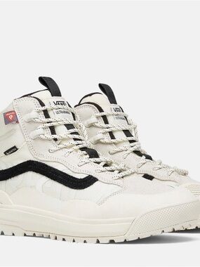 Vans Cream and Black DISCONTINUED MTE Ultrarange Hi Goretex Shoes